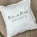 Kissen “Mr & Mrs + Nachname” Geschenk Hochzeit